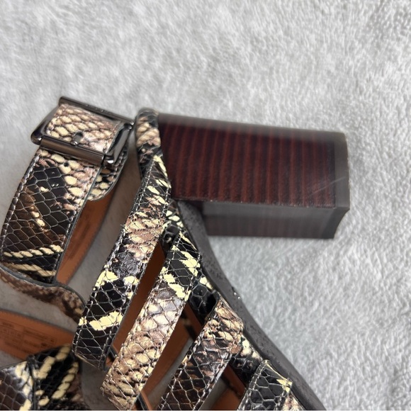 Vionic Sami Heeled Gladiator Ankle Strap Boa Snake Print Leather Sandal Sz 9.5 - Picture 7 of 13